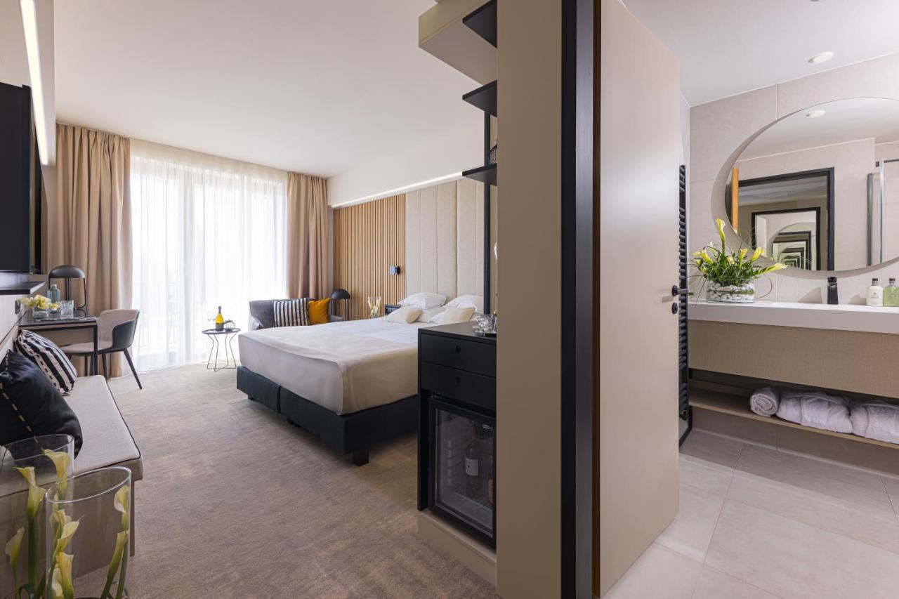 Lua Resort - Adults Only Balatonfüred Buitenkant foto A room at the hotel